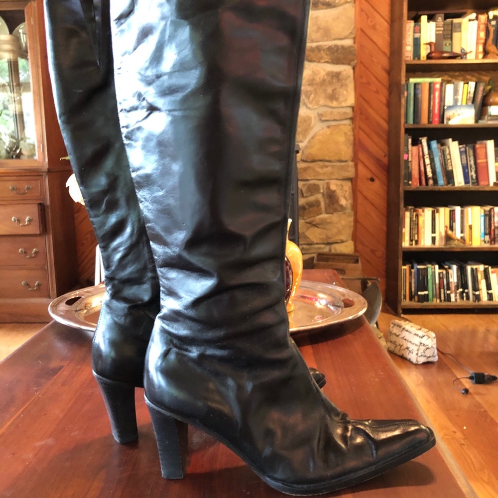 Banana Republic vintage black leather boot 7.5